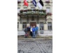 Gruppenfoto vor dem Rathaus